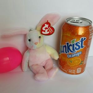 #21 TY Basket Beanies Hippie bunny rattle rabbit
